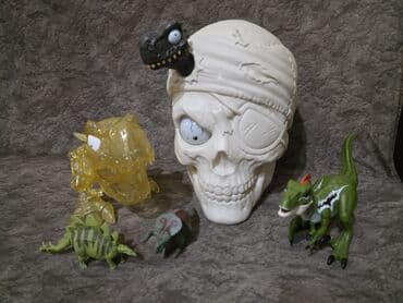 usaqlar ucun sekiller: Uşaq oyuncaqları paketi – müxtəlif fiqurlar və aksesuarlar Tərkib: - — 3