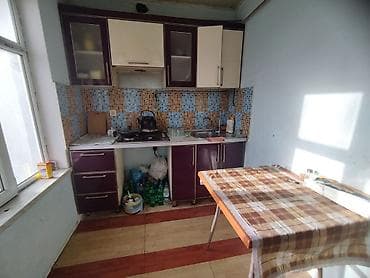 qarayevde ipoteka evler: Mənzilin təsviri - 1 otaqlı, işıqlı və geniş yataq otağı: divar — 2