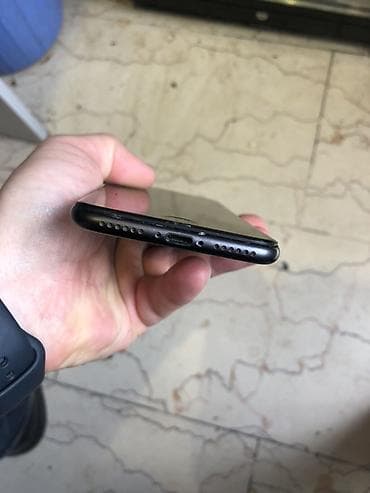 iphon 7 plus: IPhone 7, Qara, Qırıq — 3