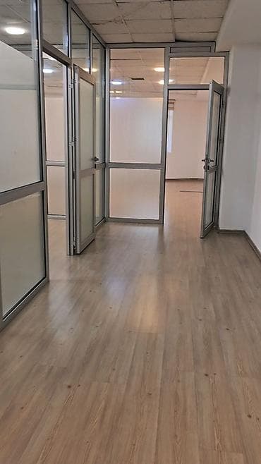 взять офис в аренду: Nerimanov r-nu, Ehmed Recebli kucesinde Biznes Merkezinde 3 otaqli — 6