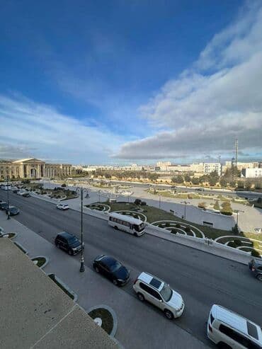 аренда квартир в баку без посредников: Şəhərin prestij yerində yerləşir. Koroğlu Rəhimiv küçəsi ilə qalxanda — 7