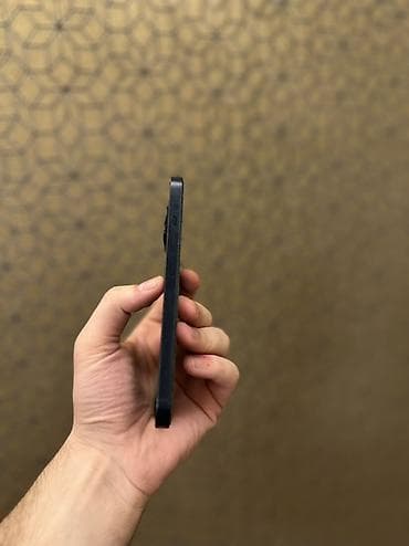 2 el televizor: IPhone 13, 256 GB, Midnight, Face ID — 4