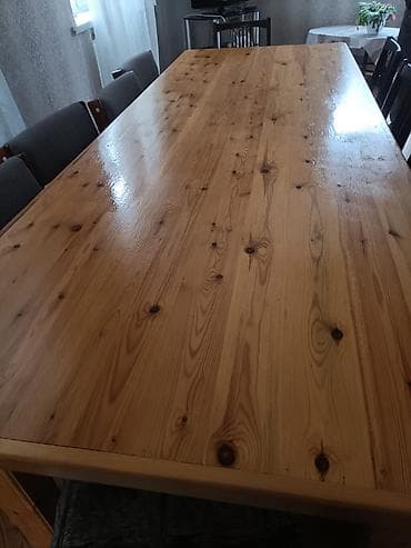 спальня дерево: Satılır əl işi böyük taxta masa. Uzunluğu 2,5 metrdir. Böyük zallar — 4