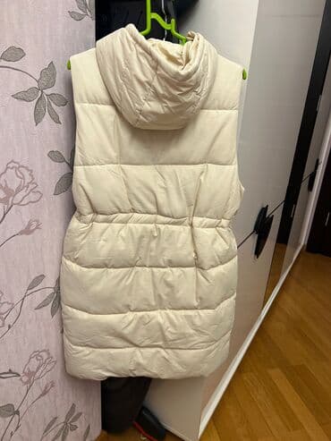 женские белые жилетки: Razmer L — 2
