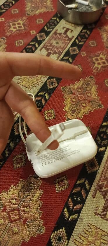 аккумуляторы для мобильных телефонов: Повербанк 10000 мАч, Б/у — 5