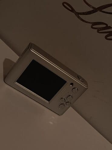 самсунг zoom lens: Kompakt rəqəmsal fotoaparat - Rəng: gümüşü, metal korpus - Sensor — 2