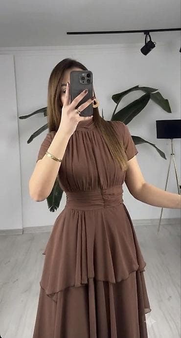 don: Qəhvəyi rəngli zərif maxi don - Yüksək yaxalı, qısa qol dizaynı - — 1