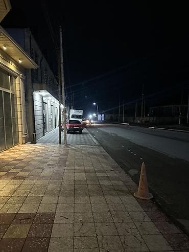 neftcilerde kiraye ev: Xaçmazda Edem şadlığ sarayı və Topxana restoranına 50 metr məsafədə — 2