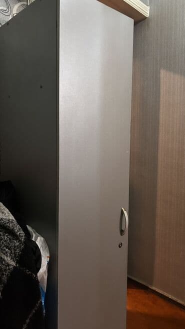 Açılan, 1 qapı Düz dolab, Qarderob, paltar dolabı