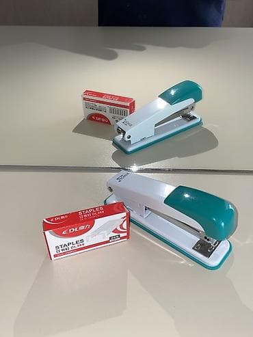 Ofis üçün mexaniki skobdüyməci (stapler) və skob paketləri dəsti — 1