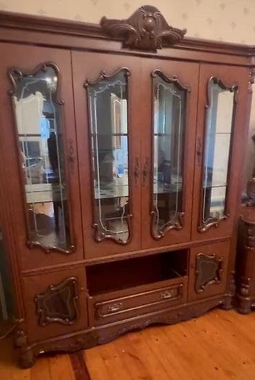 srunv auto tools: Açılan, 4 qapılı Düz dolab, Stenka — 2