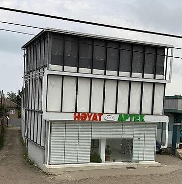 Həyat Aptek – müasir dizayna sahib, geniş vitrinali aptek sahəsi -