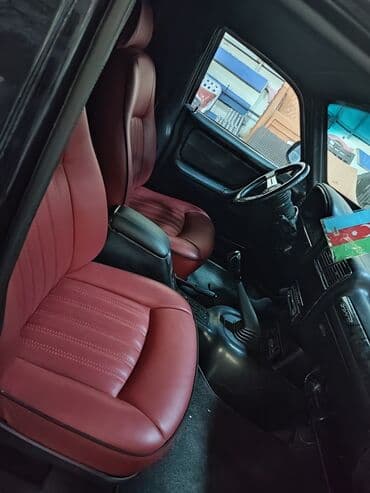 gurcustan avtomobil sayti: QAZ 3110: 2.4 l | 1999 il 29000 km Limuzin — 7