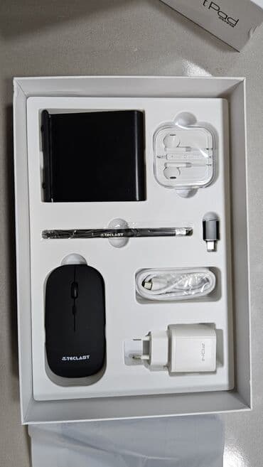 planşet üçün klaviatura: TECLAST tPad planşet üçün tam aksesuar dəsti Qutunun tərkibi: - — 1