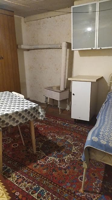 berde kiraye: 8 noyabr metronun yaninda kirayə verilir bir otağ həyət — 3