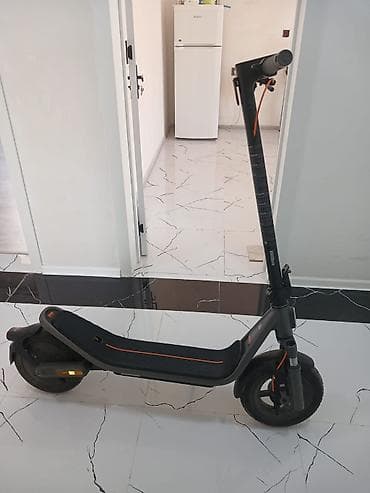 samokat scooter: Elektrikli skuter – şəhər və şəhərətrafı hərəkət üçün rahat model — 1
