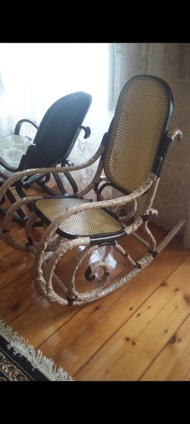 son zəng şeirləri 2022: Qedimi antikvar kreslo kaçalka qiymet birine aiddir — 2