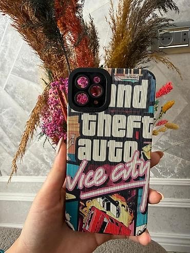 iphon: İphone 11 pro max üçün Yenidir Dizaynlar: 1) Rəngarəng “Vice City” — 2