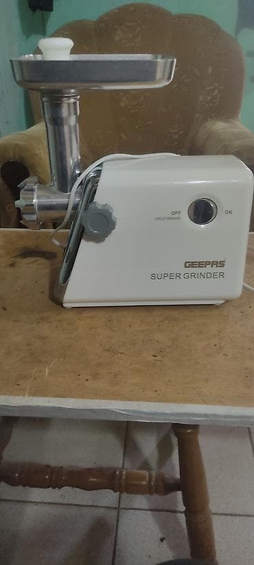 Ət çəkən maşın Geepas