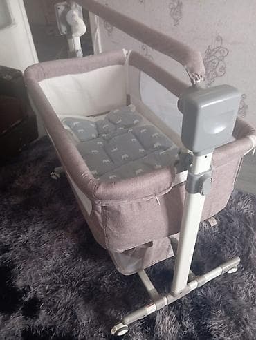 bed: Oğlan və qız üçün, İşlənmiş, Dördbucaq, Beşik, Dəst ilə, Matras ilə, Yellənmə mexanizmsiz — 9