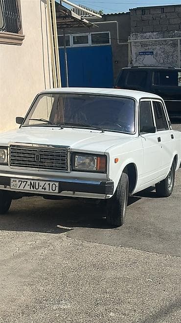 salon 07: VAZ 2107 maşın idyal vezyetdedi bir kirel deyşib aparatura var qalan — 1