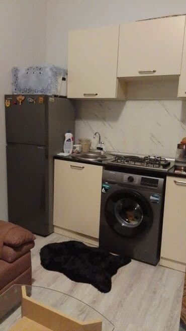 abşeron gənclər şəhərciyində 1 otaqlı evlər: Ev yiyəsi özüməm. Çox prestijni yerdə 28 may m yanı,Heydər Əliyev — 12