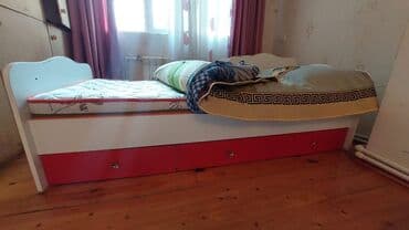 islenmis perdeler: Oğlan və qız üçün, İşlənmiş, Çarpayı, Bazasız, Matras ilə, Siyirməli — 2
