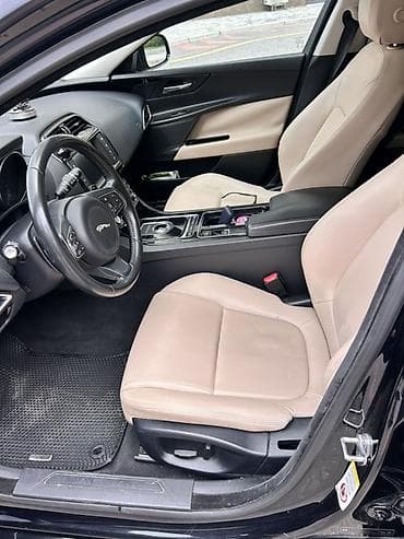 Jaguar XE: 2 l | 2018 il 109800 km Sedan — 6