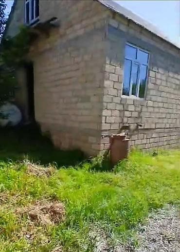 Quba, 600 kv. m, 2 otaqlı, Hovuzsuz, Kommunal xətlər qoşulmayıb