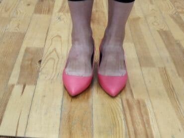 ayyaqabı: Ninewest ayaqqabilari hamısı yenidir. 36-37 olculerdir. temiz — 1