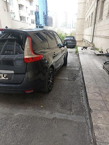 Avtomobil satışı: Renault Grand Scenic: 1.5 l | 2009 il 320000 km Van/Minivan — 4
