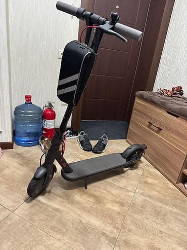 Elektrik nəqliyyatı: Elektrik skuter – Xiaomi (qara rəng)Demek olar tezedi.2-3 defe — 2