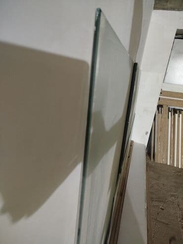 смеситель для душа: Şüşə panellər dəsti - Material: şəffaf şüşə (kənarları cilalanmış). - — 2