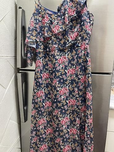 Güllü naxışlı sıfon don eyınde qolu durusu sekıldekı kımıdır cox