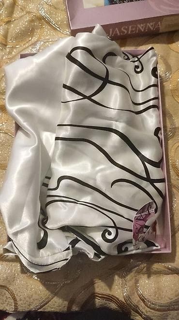 XL razmer Jasennadan dest (Xelet, punyar) satilir. Yenidir. Qiymeti 25 — 2