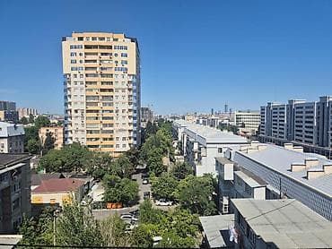 anbar satilir: Bakı, 8-ci mikrorayon, 3 otaqlı, Köhnə tikili, m. Gənclik, 80 kv. m — 3