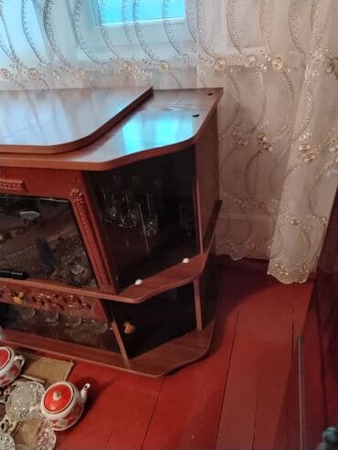 стол кухонный стекло: Б/у, Прямой ТВ стенд, Стеклянный — 4