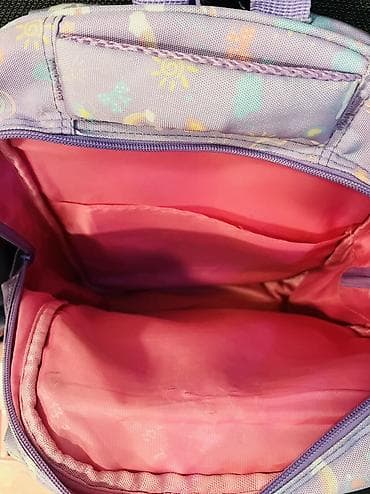çanta mekteb: За всё 10azn.Рюкзак для школы 2шт.В отличном состоянии.Все замки на — 4