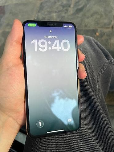 iphone 8 pilus: IPhone 11 Pro Max, 64 GB, Qızılı, Simsiz şarj — 2