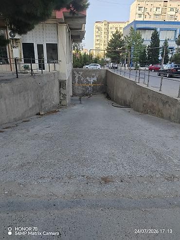 demir qaraj: 9 mk qelb klinkasinin yan Halal mtk. Qaraj satilir. 33 kvadrat. Sənədi — 3