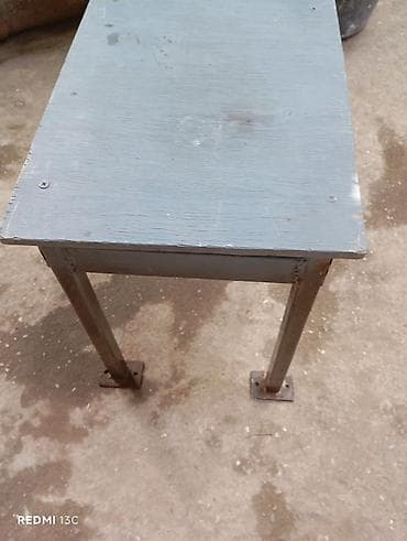 2 el masa ayağı: Metal konstruksiyalı kiçik stul 35*48,5*46 28*49,5*48 - Üst hissə — 1