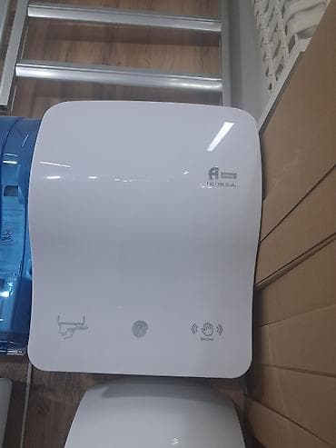 şukulka aparatı: Avtomatik əl qurutma aparatı – sensorlu, divara quraşdırılan model — 1