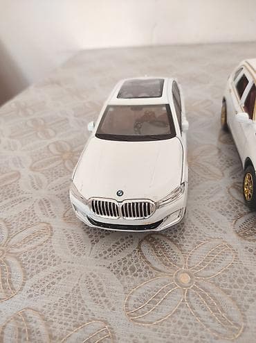 Məhsul: Kolleksiya üçün metal die-cast model avtomobillər (1:24 və — 4