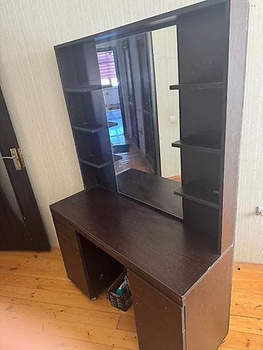 ber ber ustolu: Yeni, Saş kəsimi üçün masa, Güzgülü — 3