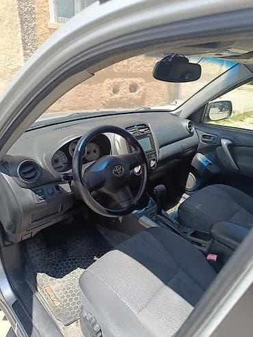 traktor belarus 1221: Toyota RAV4: 2 l | 2003 il Universal — 7