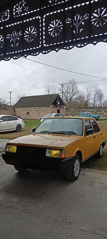 Satılır: Tofas Şahin/Doğan (sedan) Xüsusiyyətlər - Kuzov: 4 qapılı