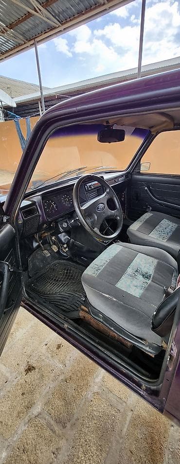 maşin vaz: VAZ (LADA) 2107: 1.6 l | 2000 il 200000 km Sedan — 6