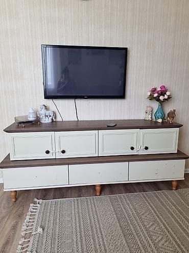 Düz TV altlığı, Polkalı, Taxtalı lalafo.az -da Düz TV altlığı, Polkalı, Taxtalı