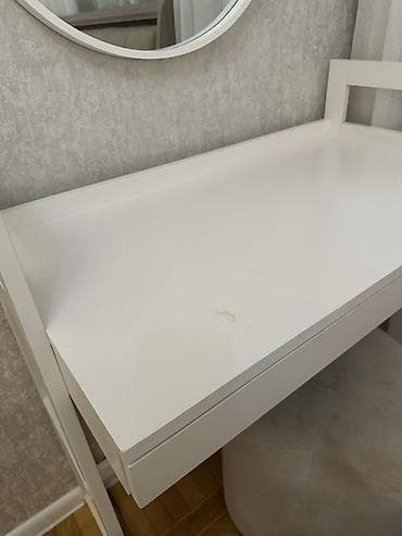 kafe masasi: Ağ rəngli makiyaj/konsol dəsti Daxildi komod oturacaq ve guzgu — 5