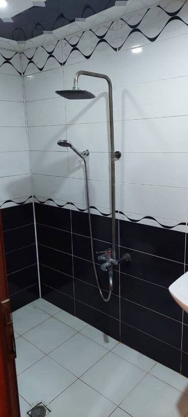 bakida kiraya evler: Nərimanov metrosuna yaxin ümumi sahəsi 70 kv,m olan,2 otaqlı təmirli — 2